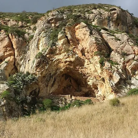 Bed and Breakfast La Di Segesta 4*