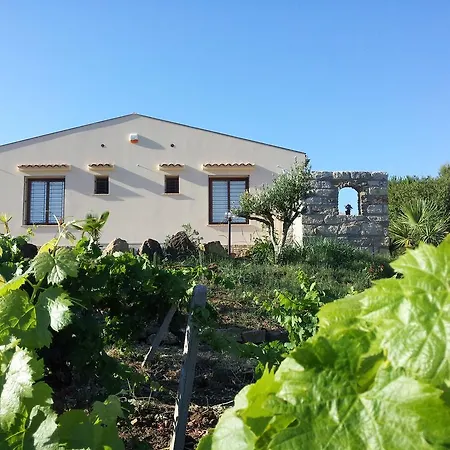 Bed & Breakfast La Di Segesta 3*