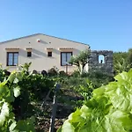 Bed & Breakfast La Di Segesta 4*