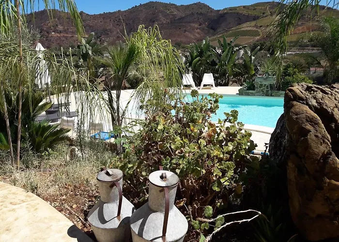 Bed & Breakfast La Di Segesta 4*