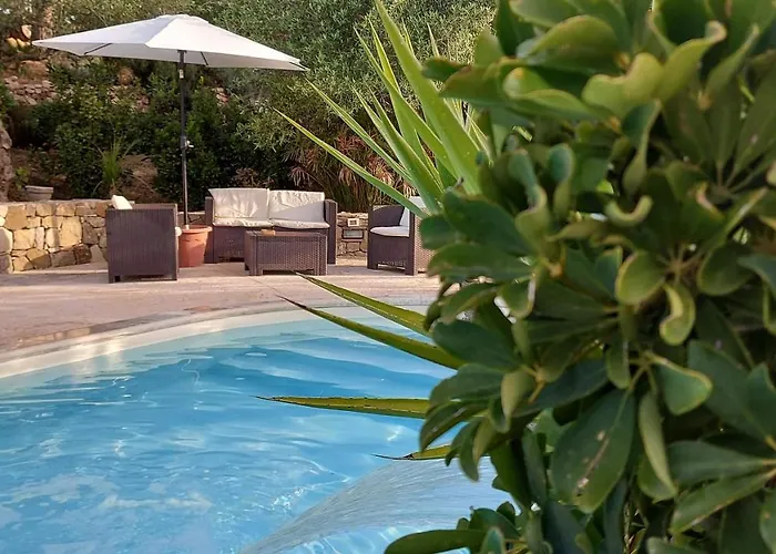 Bed & Breakfast La Di Segesta 4*