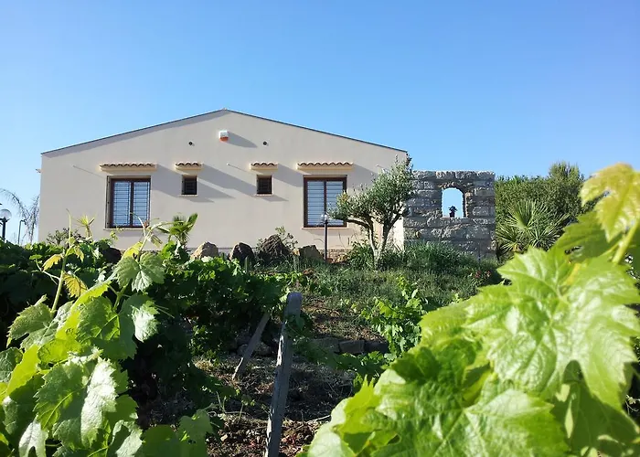Bed & Breakfast La Di Segesta 4*